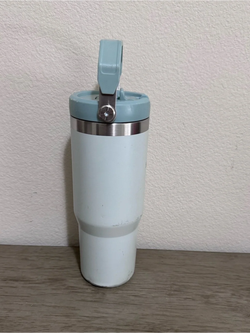 Stanley IceFlow Flip Straw Tumbler 30 Oz in Mist color - Picture 2 of 10